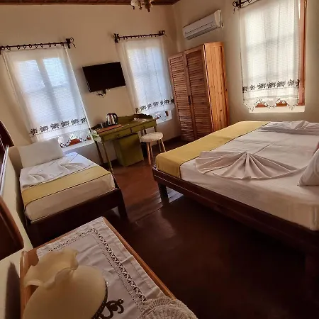 Hotel Olivia 1845 Ayvalik